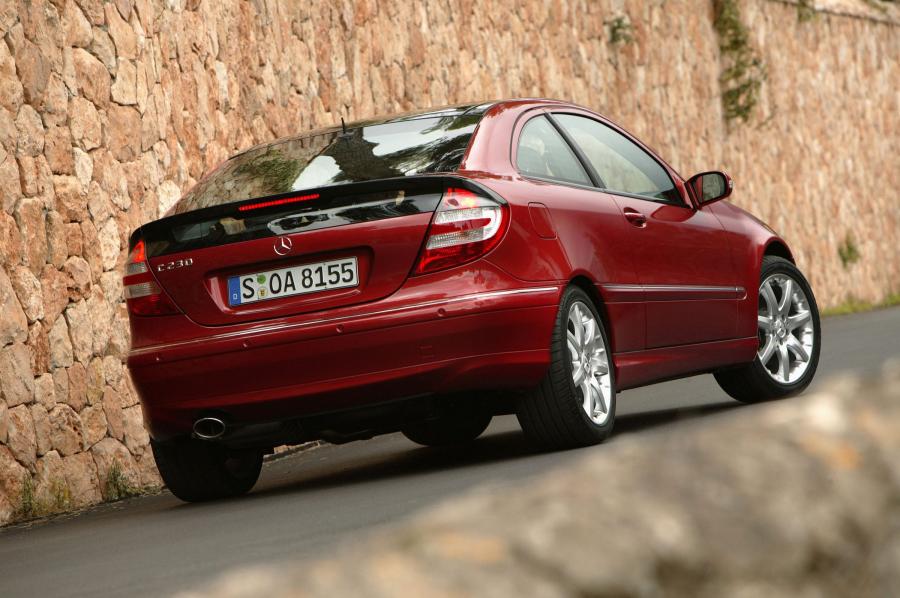  Mercedes-Benz C-Class Sportcoupe 2002 года  (фото 4 из 44)